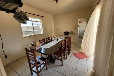 Casa &agrave; venda - 283m&sup2; - Centro
