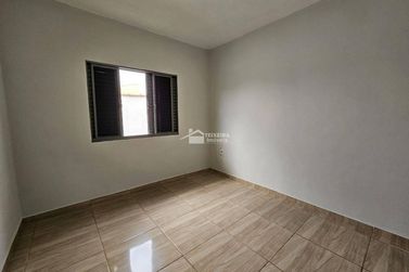 Casa &agrave; venda - 197m&sup2; - Jardim Mirante