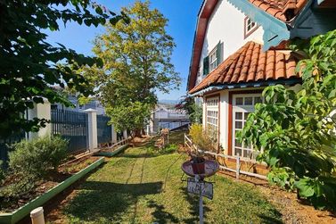 Casa &agrave; venda - 397m&sup2; - Jardim Mantiqueira II