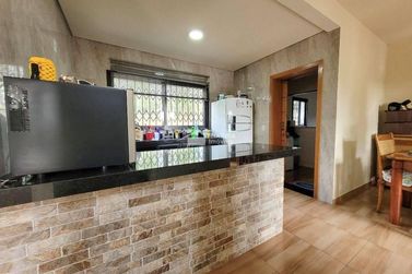 S&iacute;tio &agrave; venda - 600m&sup2; - Zona Rural