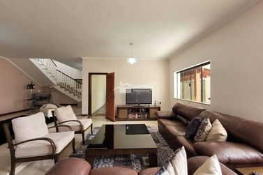 Casa &agrave; venda - 304m&sup2; - Mantiqueira Boulevard