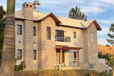 S&iacute;tio &agrave; venda - 600m&sup2; - Zona Rural