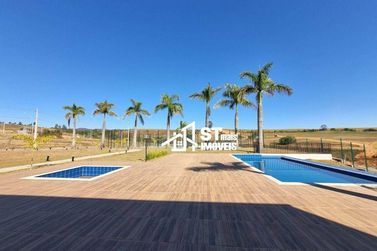 Terreno &agrave; venda - 1000m&sup2; - Quinta das Flores