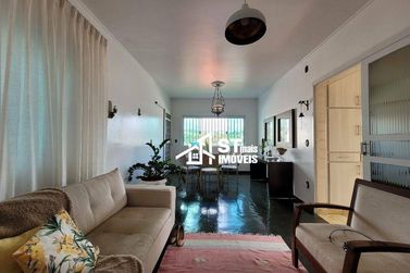 Casa &agrave; venda - 334m&sup2; - Centro