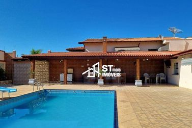 Casa para alugar - 207m&sup2; - Jardim Nova Andradas