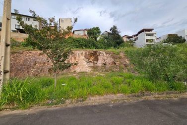Terreno &agrave; venda - 252m&sup2; - Jardim It&aacute;lia