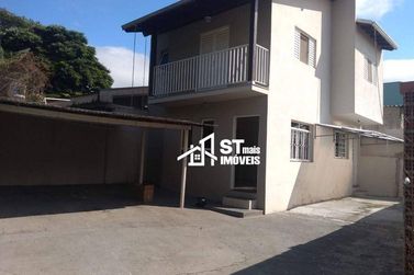 Casa &agrave; venda - 216m&sup2; - Centro