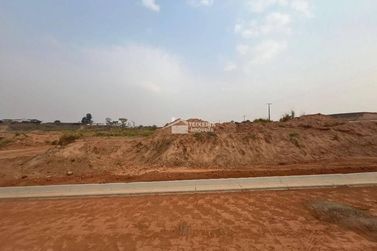 Terreno &agrave; venda - 200m&sup2; - Parque da Liberdade