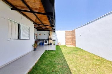Casa &agrave; venda - 130m&sup2; - Veredas da Serra