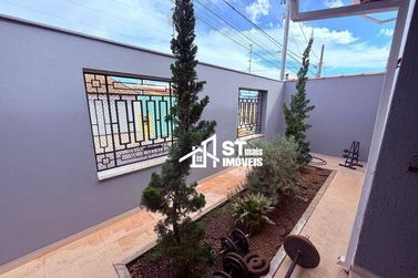 Casa &agrave; venda - 197m&sup2; - Jardim Ipe