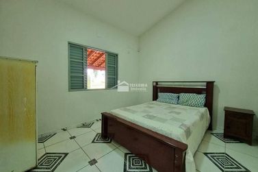 S&iacute;tio &agrave; venda - 180m&sup2; - Zona Rural