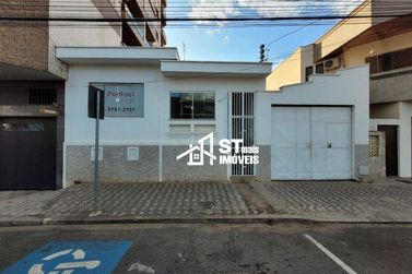 Casa para alugar - 272m&sup2; - Centro