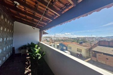 Sobrado &agrave; venda - 188m&sup2; - Jardim Muterle
