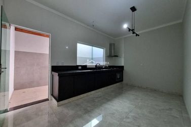 Sobrado &agrave; venda - 152m&sup2; - Jardim Portal da Mantiqueira