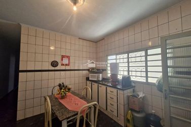Sobrado &agrave; venda - 188m&sup2; - Jardim Muterle
