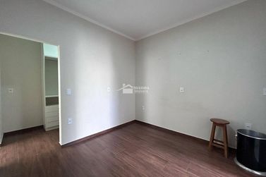 Casa &agrave; venda - 150m&sup2; - Jardim Rio Verde