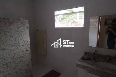 Casa &agrave; venda - 250m&sup2; - Centro