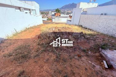 Terreno &agrave; venda - 330m&sup2; - Jardim It&aacute;lia