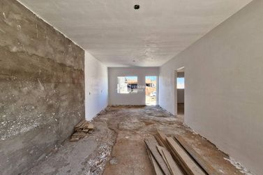 Casa &agrave; venda - 70m&sup2; - Jardim Santa L&uacute;cia