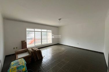 Casa para alugar - 140m&sup2; - Centro