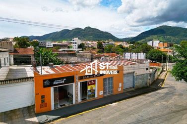 Sal&atilde;o Comercial &agrave; venda - 242m&sup2; - Vila Betela