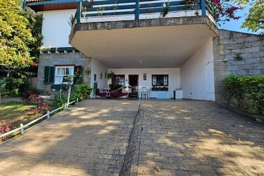 Casa &agrave; venda - 397m&sup2; - Jardim Mantiqueira II