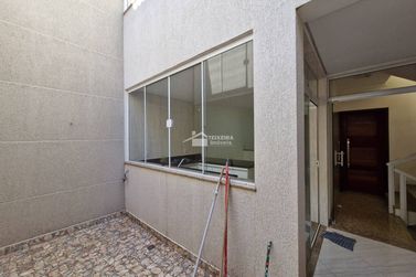 Casa &agrave; venda - 240m&sup2; - Jardim Alto da Serra