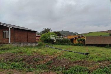 Terreno &agrave; venda - 300m&sup2; - Clube Uva