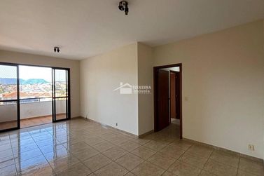 Apartamento &agrave; venda - 103m&sup2; - Centro