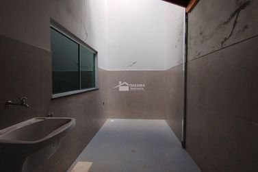 Sobrado &agrave; venda - 100m&sup2; - Jardim Portal da Mantiqueira