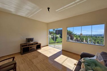 Ch&aacute;cara &agrave; venda - 100m&sup2; - Bairro Santa Luzia