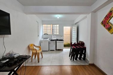 Casa &agrave; venda - 300m&sup2; - Centro