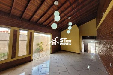 Casa &agrave; venda - 180m&sup2; - Jardim Mantiqueira