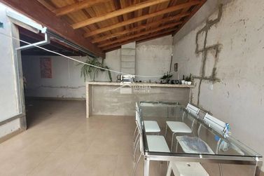 Casa &agrave; venda - 150m&sup2; - Jardim Mirante