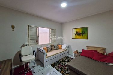 Casa &agrave; venda - 188m&sup2; - Jardim Primavera