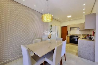 Casa &agrave; venda - 200m&sup2; - Jardim Alfa