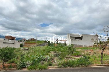 Terreno &agrave; venda - 200m&sup2; - Veredas da Serra