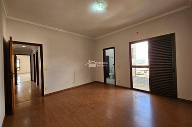 Apartamento &agrave; venda - 164m&sup2; - Centro