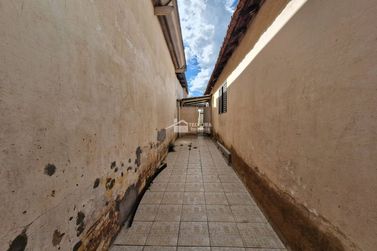 Casa &agrave; venda - 81m&sup2; - Centro