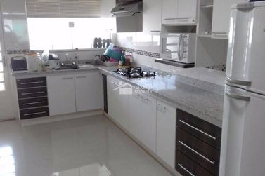 Casa &agrave; venda - 400m&sup2; - Jardim Ip&ecirc;