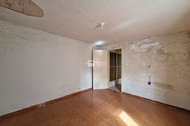 Casa &agrave; venda - 81m&sup2; - Centro