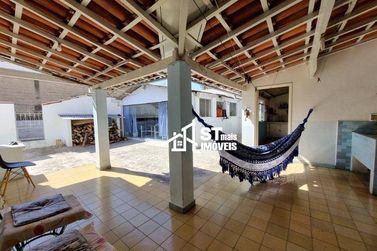 Casa &agrave; venda - 165m&sup2; - Centro