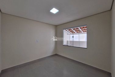 Casa &agrave; venda - 200m&sup2; - Centro