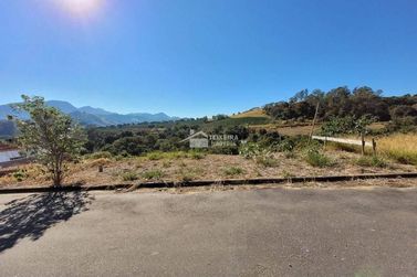 Terreno &agrave; venda - 200m&sup2; - Veredas da Serra