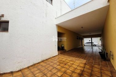 Casa &agrave; venda - 320m&sup2; - Vila Mosconi