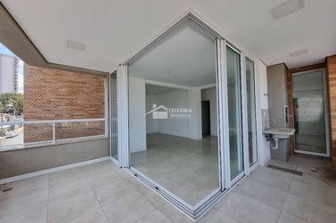 Apartamento &agrave; venda - 268m&sup2; - Centro