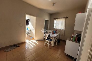 Casa &agrave; venda - 92m&sup2; - Centro
