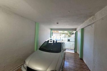 Casa &agrave; venda - Centro