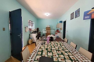 S&iacute;tio &agrave; venda - 200m&sup2; - Zona Rural