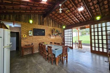 Casa &agrave; venda - 300m&sup2; - Centro